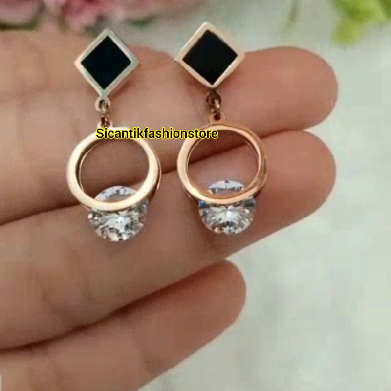 ANTING WANITA TUSUK KOTAK HITAM ANTING TITANIUM WANITA KOTAK HITAM PERMATA TERBARU TERLARIS ANTI KARAT SELAMANYA ANTING WANITA KOREA TUSUK PERHIASAN WANITA KEKINIAN