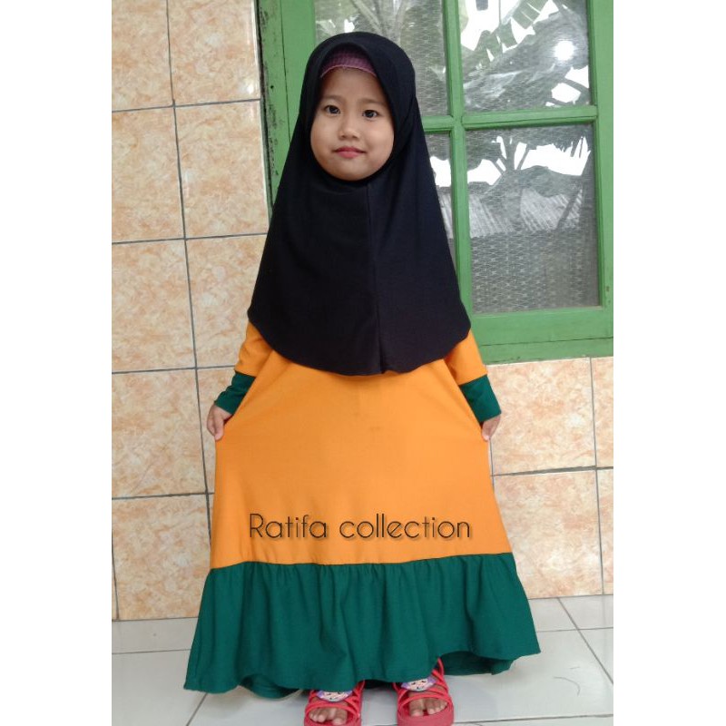 Gamis Jersey Anak Usia 1thn-12thn/Kerut Bawah Combinasi/tidak tanpa jilbab. by ratifa collection.