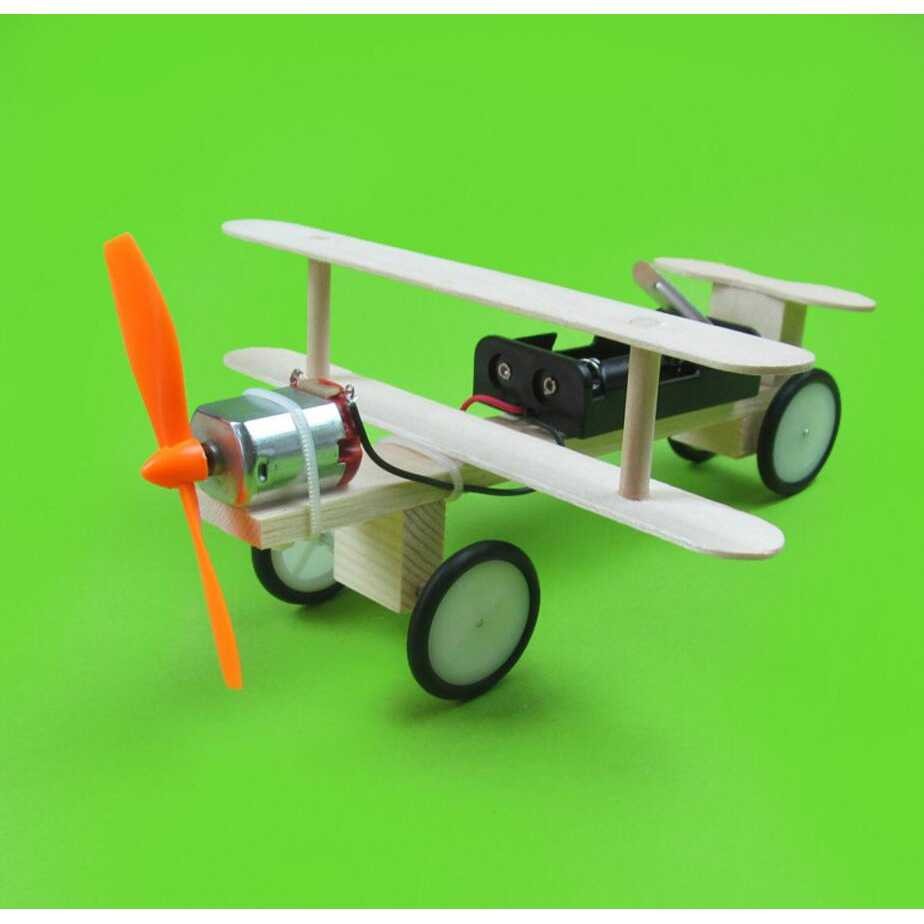 Mainan Pesawat Kayu Rakitan Mesin Dinamo Mainan Elektronik Murah Menarik Aman Mudah Dimainkan