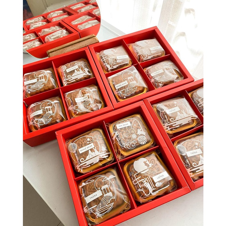 

MOONCAKE HAMPERS ISI 4 DAN ISI 2