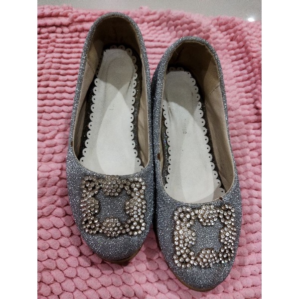 Treehouse sepatu pesta anak perempuan preloved