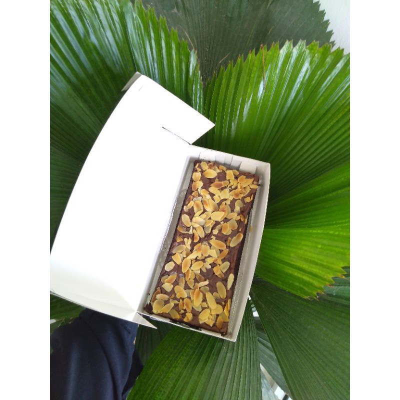 

BROWNIES BAKAR ALMOND