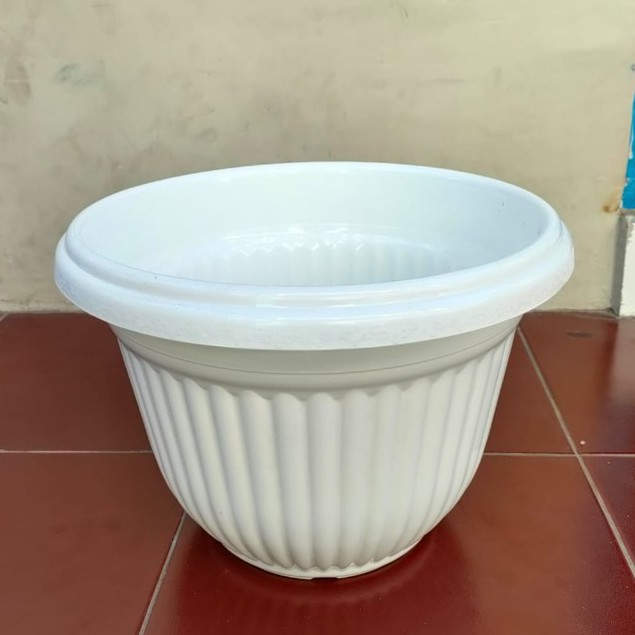 SUSAN - POT BUNGA PB 350 putih - pot putih 35 - pot ukir - pot oval - pot plastik