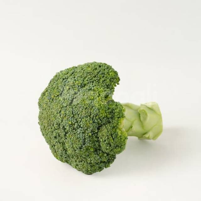 

Sayur Brokoli Hijau Segar Ukuran Sedang dan Kiloan