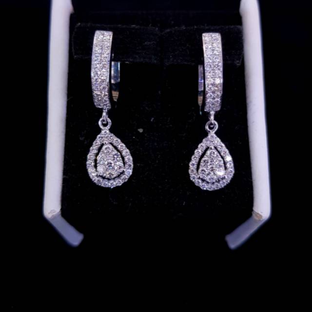 Anting model tetes air baru emas berlian