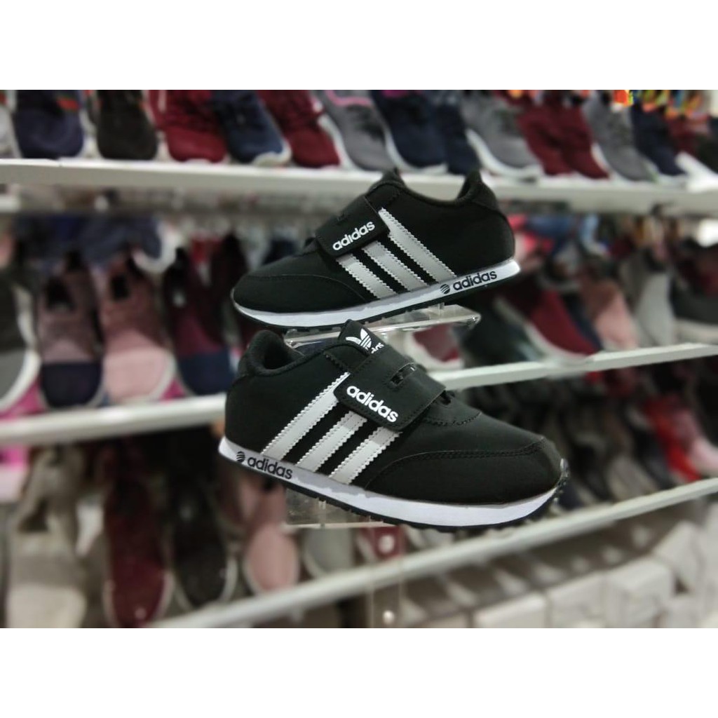 KidsShoes / Sepatu anak HITAM LIST PUTIH / Sepatu anak sport / Sepatu sneakers