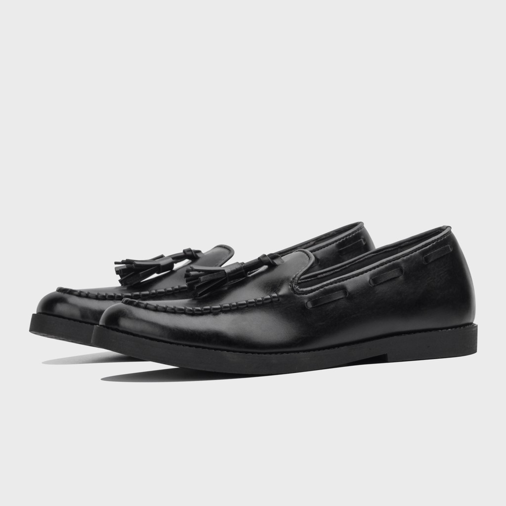 PORTO BLACK ORIGINAL x GIANT FLAMES Sepatu Loafers Hitam Pria Slip On Simple Formal Casual Kerja Kantor Slop Resmi Kantoran Pesta Kondangan Selop Jalan Santai Hangout Kuliah Penny Loafer Semi Kulit Premium Big Size Jumbo Ukuran Besar 44 45 Keren Terbaru