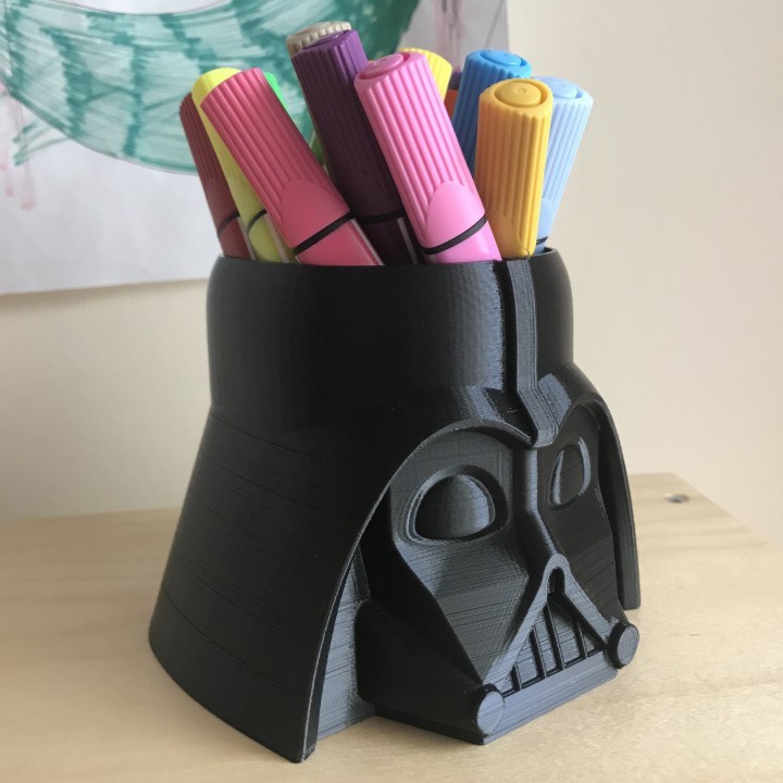 

Death Vader Pencil Spidol Pen Cup Holder Tempat Pena Pensil 3D Print