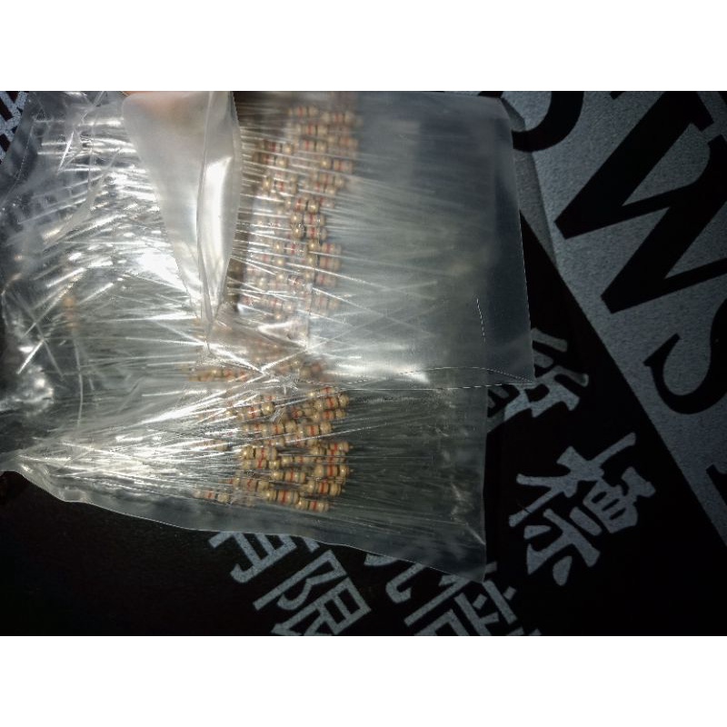 resistor 82ohm 100pcs