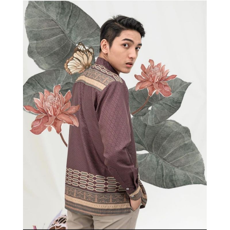 pesanan, Abimana shirt wearingklamby XL 120k