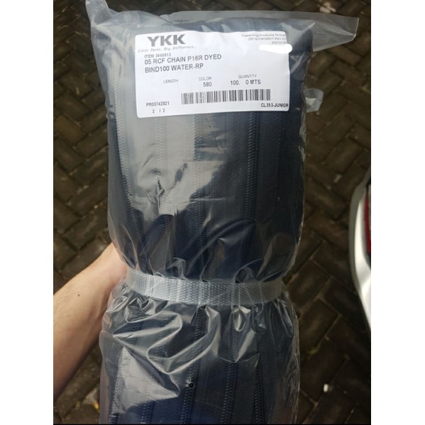 YKK Daun Resleting Koil Meteran Water Repellant Water Resistant Nomor 5