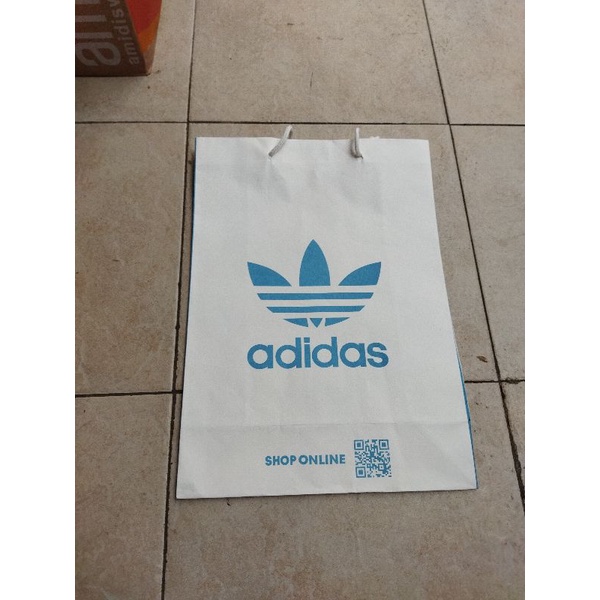Adidas Paper Bag Sedang Tas Sepatu Kantong