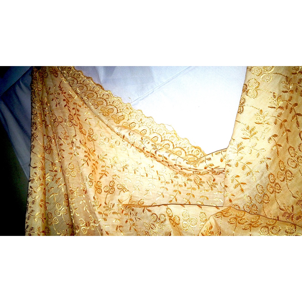 Kain Bahan Kebaya, rok kerudung, Bordir Inggris Cotton Full colour Soft Orange lebar 115 cm.Harga pe