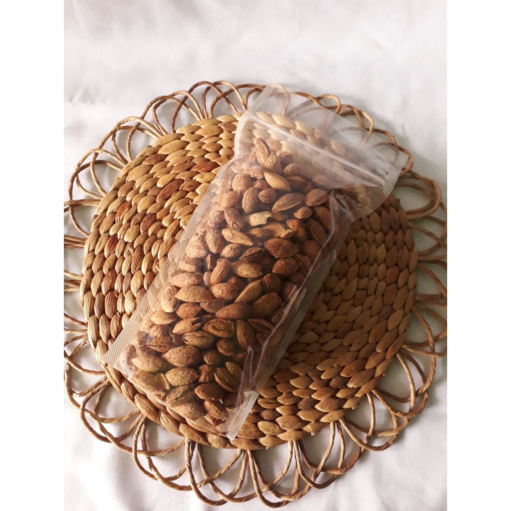 

Roasted Almond Kulit