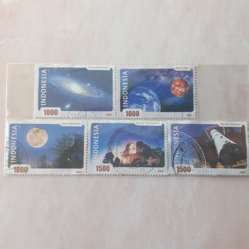 

(A) Perangko Indonesia Tata Surya Seri 2 Tahun 2003 set lengkap -5pcs
