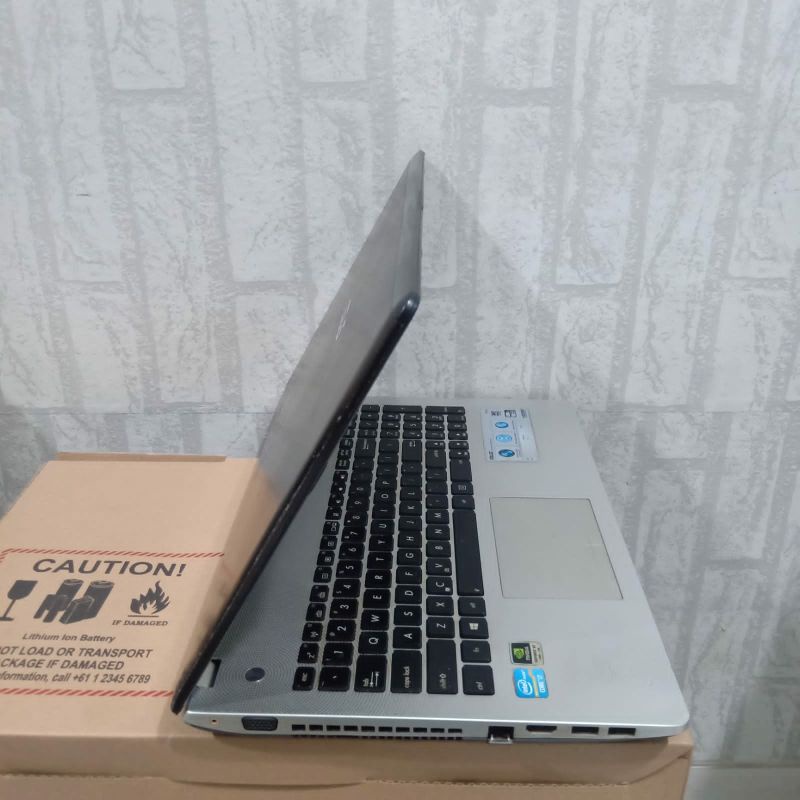 Laptop Asus N56VZ intel Core i7 Ram 4GB HDD 500GB Doble vga Nvdia Geforce GT 650M 2GB Layar 15 inc