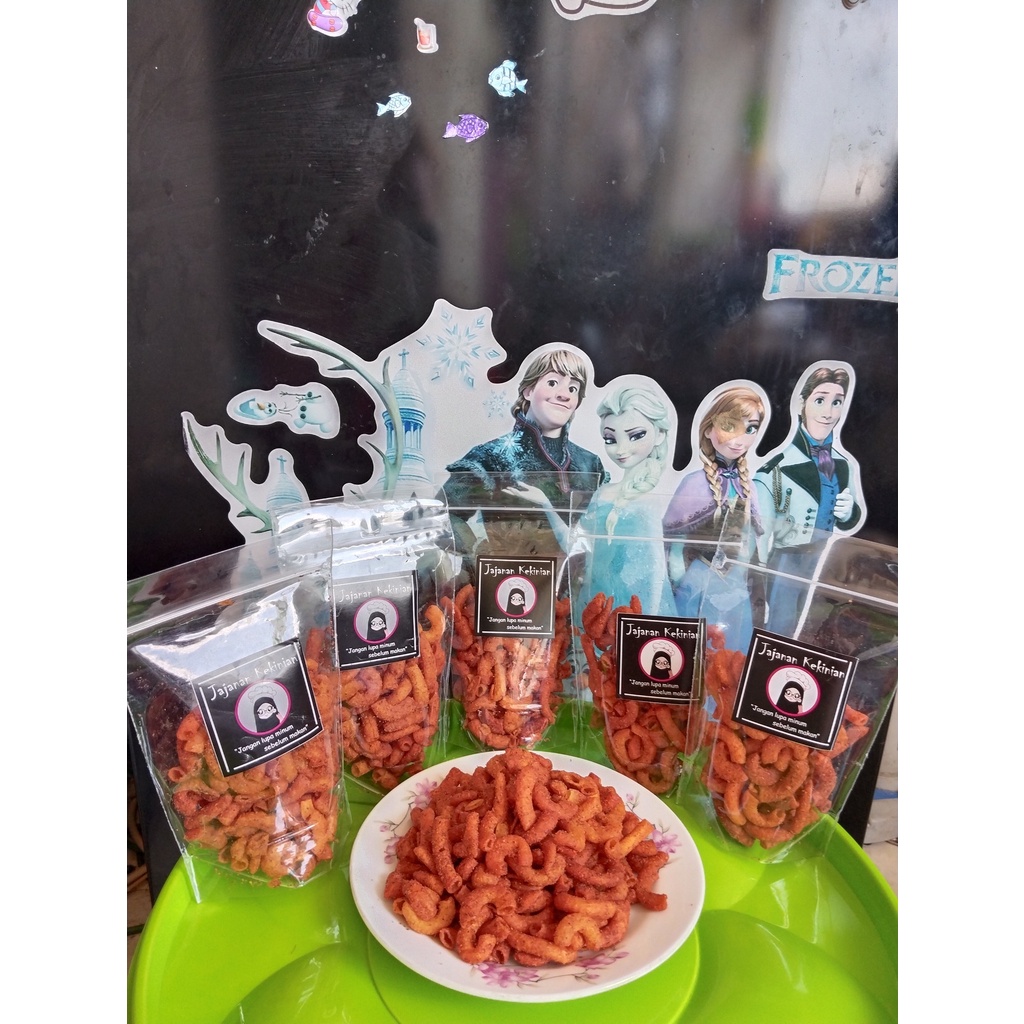 

MAKARONI PEDAS 50gr cemilan rumahan