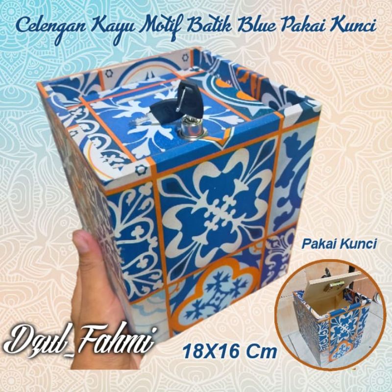 TERUNIK CELENGAN MOTIF BATIK TEGEL BIRU