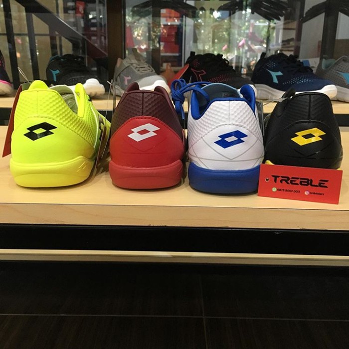 Jual OBRAL Sepatu Futsal Original Lotto Squadra IN Murah Promo Limited