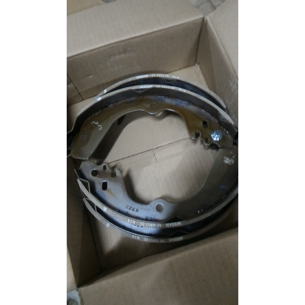 Brake shoe kampas rem belakang Nissan EVALIA M20N