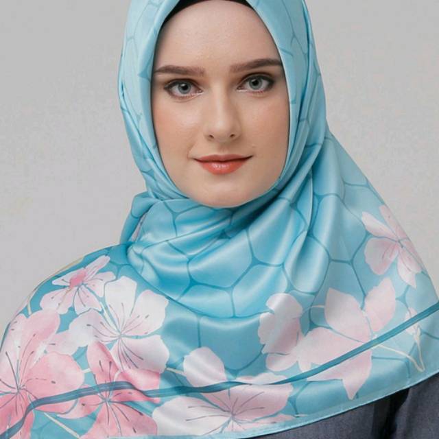 Zoya jilbab segi empat/ kerudung segi empat Zoya