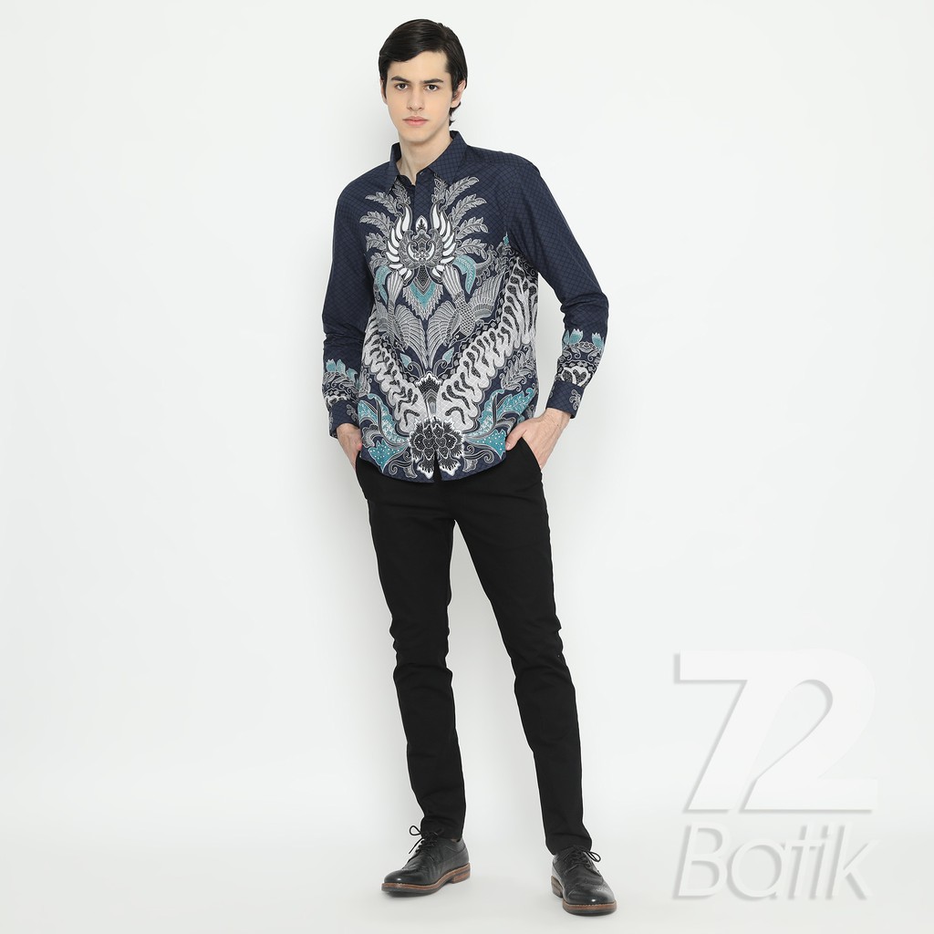 KEMEJA BATIK PRIA Aksara Batik Premium Katun Primisima Kemeja Lengan Pendek Pria Warna Hitam Silver 724634 Cap 72 - Baju Atasan Pakaian Setelan Batik Pria Cowok Laki Laki Remaja Keluarga Kantor Lengan Pendek Modern Slimfit Slim Fit Premium Kekinian