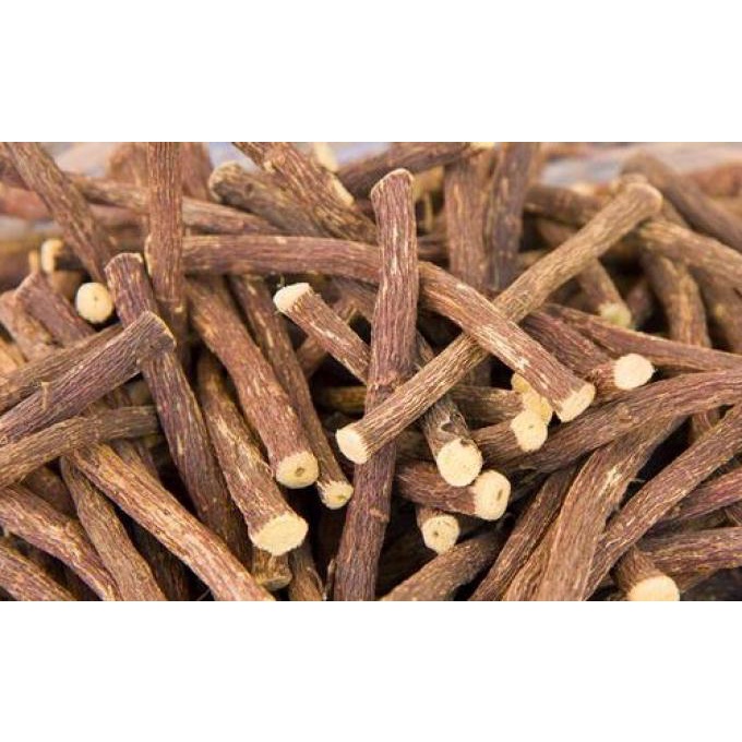

Akar Manis Kering Kayu Legi Kayu Manis Cina Kering Utuh 250 g (1/4 kg) Memperlancar Pernafasan