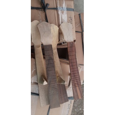 stang/neck ukulele murah