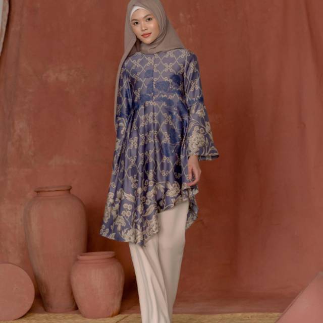 Flores Tunic by Wearing Klamby