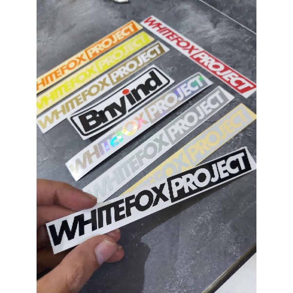 STICKER WHITEFOXPROJECT CUTTING