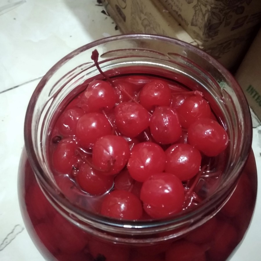 Buah ceri/cherry tangkai satuan