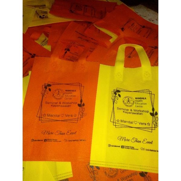 

goodie bag 25x35+sablon 1warna ,1sisi