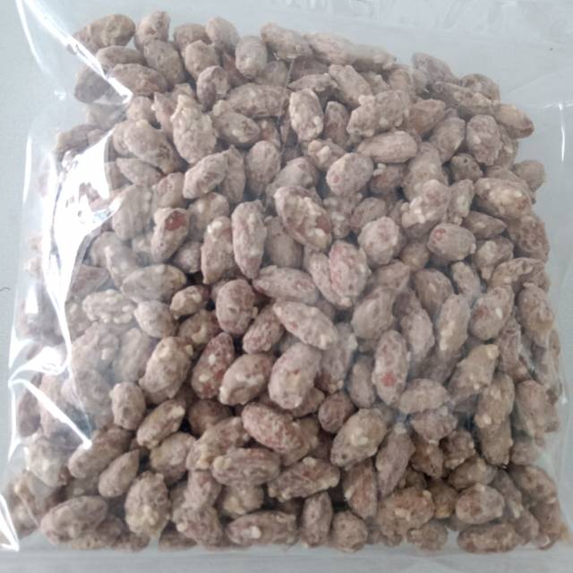 

Kacang Almond