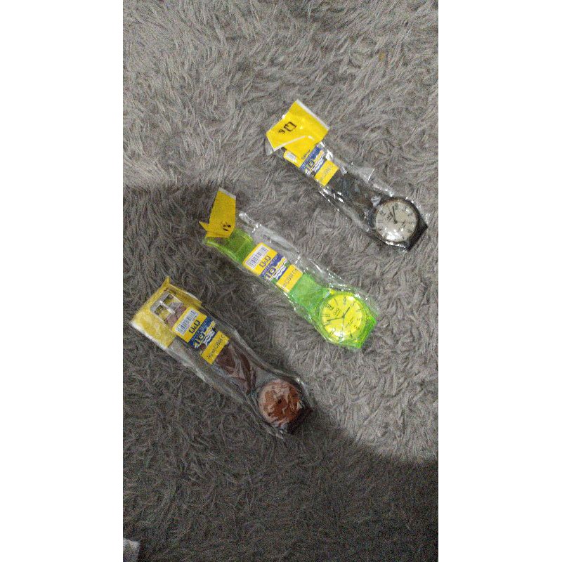 jam tangan 1 Q&Q