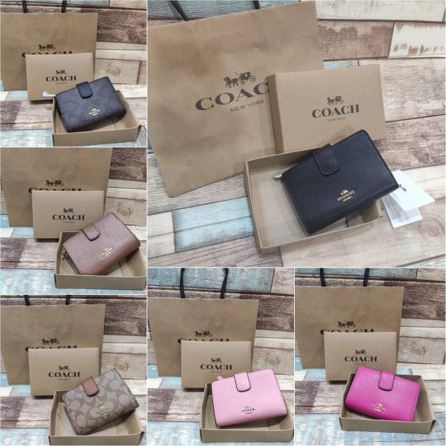 

COACH MEDIUM WALLET SET PAPERBAG