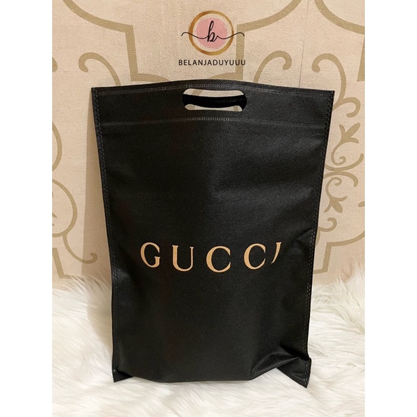 Dustbag Gucci Hitam 30 x 40 cm Sarung Tas Gucci Penyimpanan Fashion Anti Debu