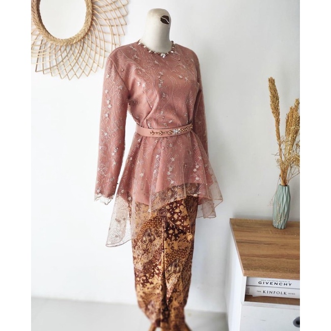 Kebaya pagar ayu lest new