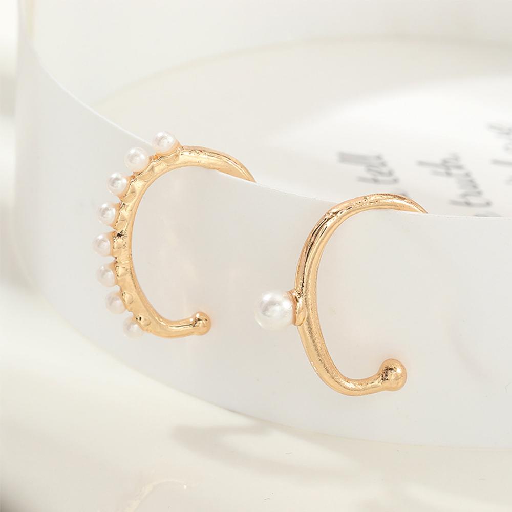 2 Pcs / Set Anting Klip Mutiara Bahan Alloy Gaya Vintage Untuk Wanita