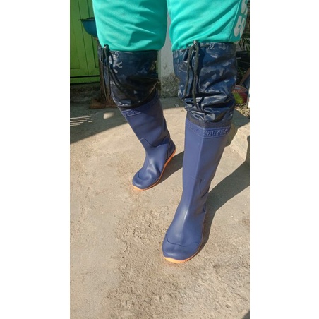 SEPATU BOOT BOOTS BOT But Sawah Petani Nelayan Rawa Kebun Mancing Ladang Panjang Karet 60 Cm Anti Keong Bukan AP Biru Import Banjir Lumpur Anti Air Serbaguna Lentur Tanpa Sambungan Safety Pria Wanita Beling Ular Pantai Traktor Pasar Mekanik Tali