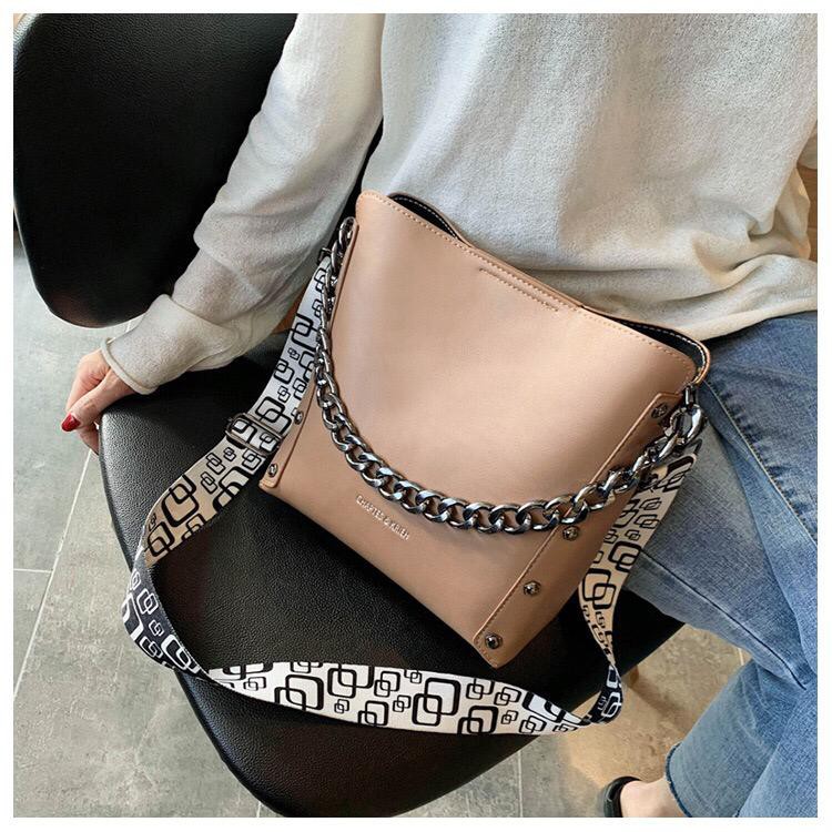 GI 5251 BQ 2789 RISCE TAS SELEMPANG IMPORT WANITA CEWEK PEREMPUAN JAKARTA BATAM EL 5031 LT 1817 JT