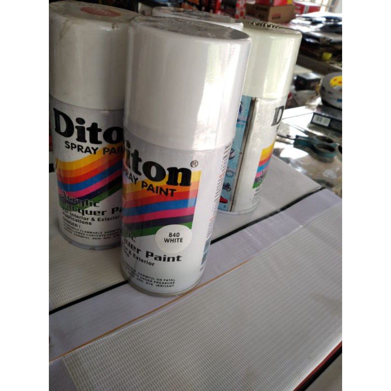 

pilok ditton warna white or putih