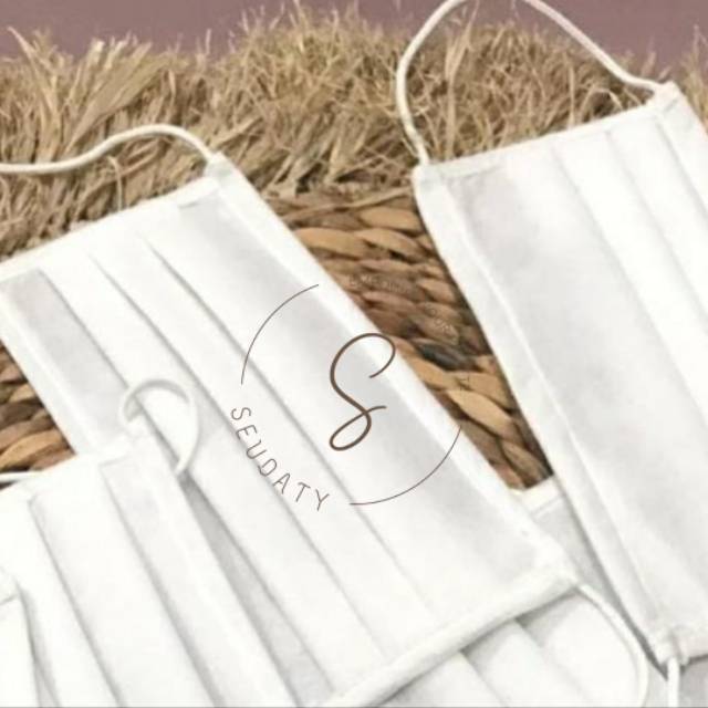 Masker satu kali pakai bahan medis