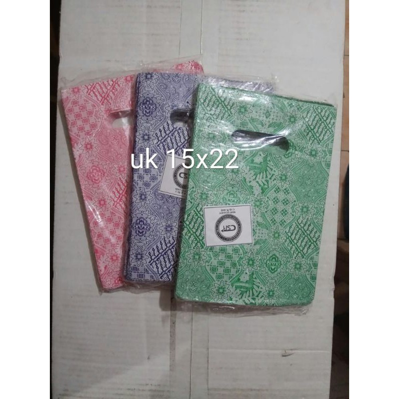 

HD oval batik uk 15x22 (1 pack isi 100 pcs) Plastik baju tas plastik goodie bag