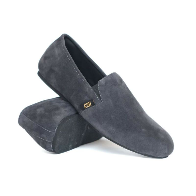 CHORD GREY Sepatu Slip On Pria Kulit Suede Spatu Casual Santai Slop Mian Keren Selop Kasual Kerja Kondangan Pesta