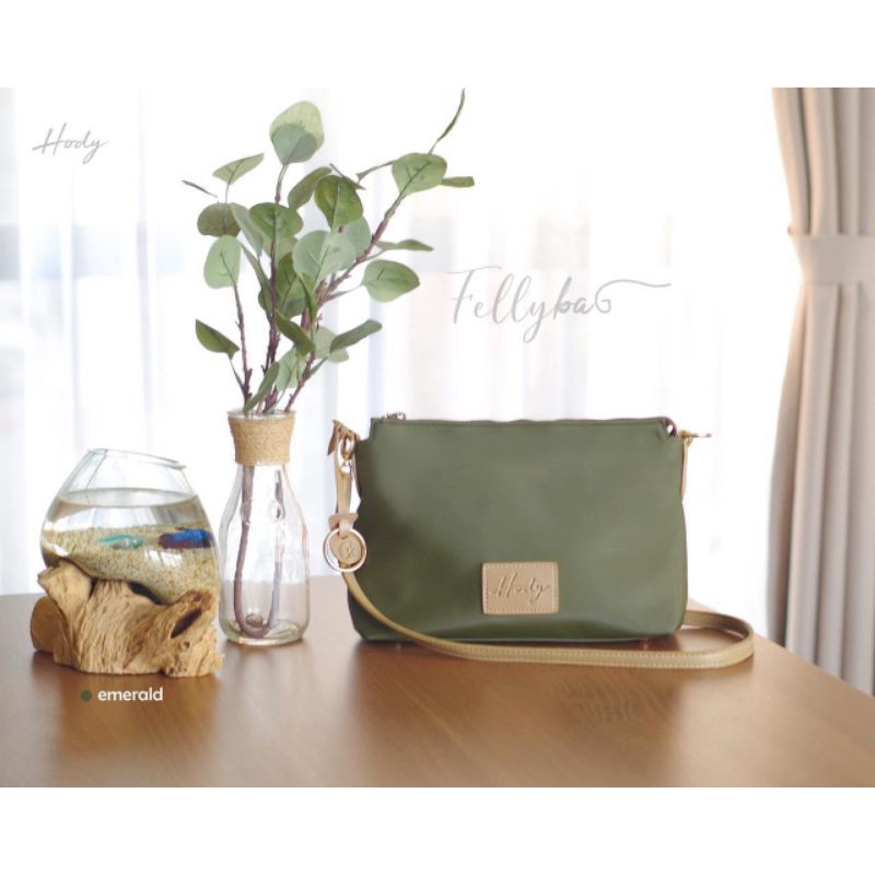 Tas Felly Bag Hody