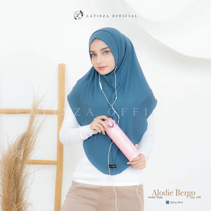Alodie bergo / latisza hijab