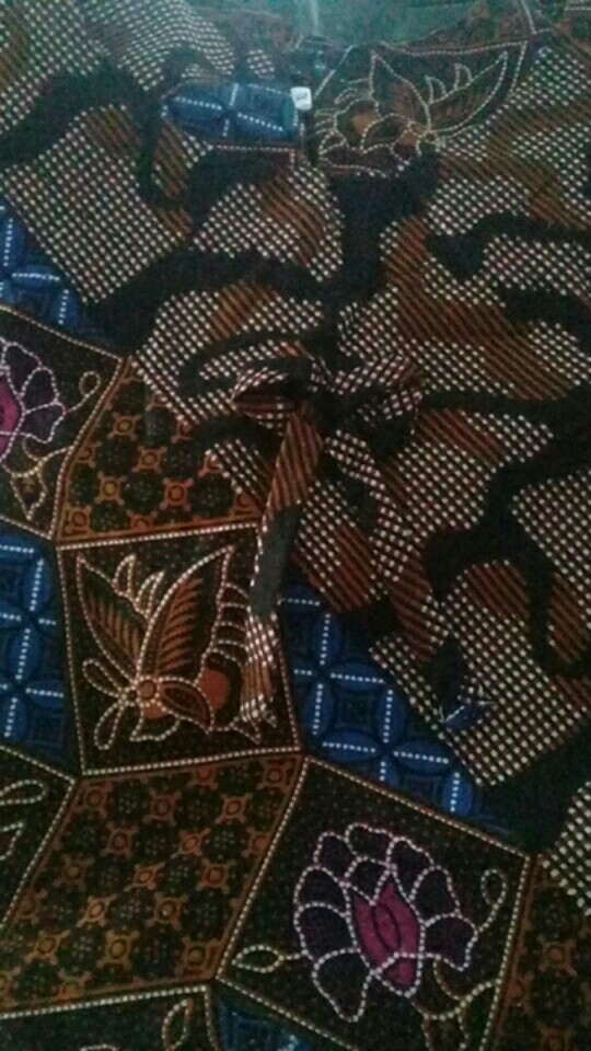 Maura Couple - Sania Ruffle Batik Couple