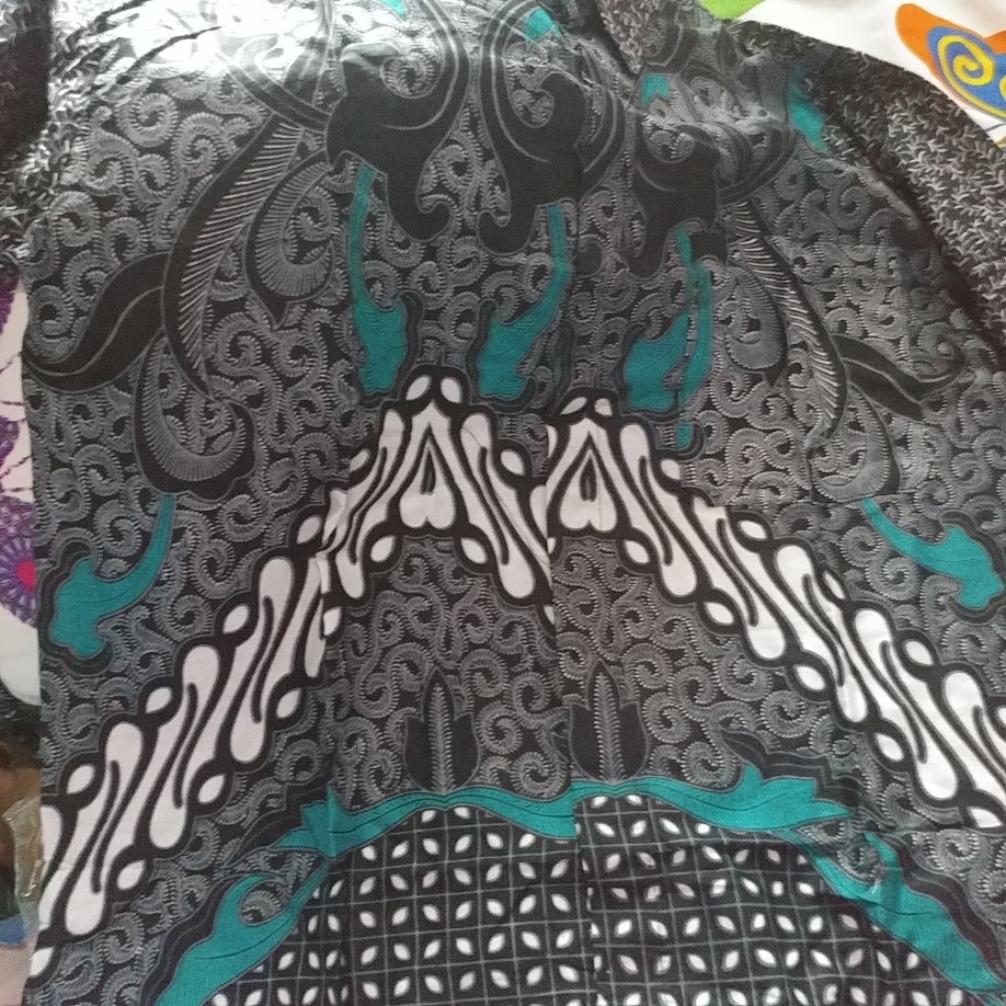 Kemeja Batik Pria Motif Berkelas Istimewa Murah