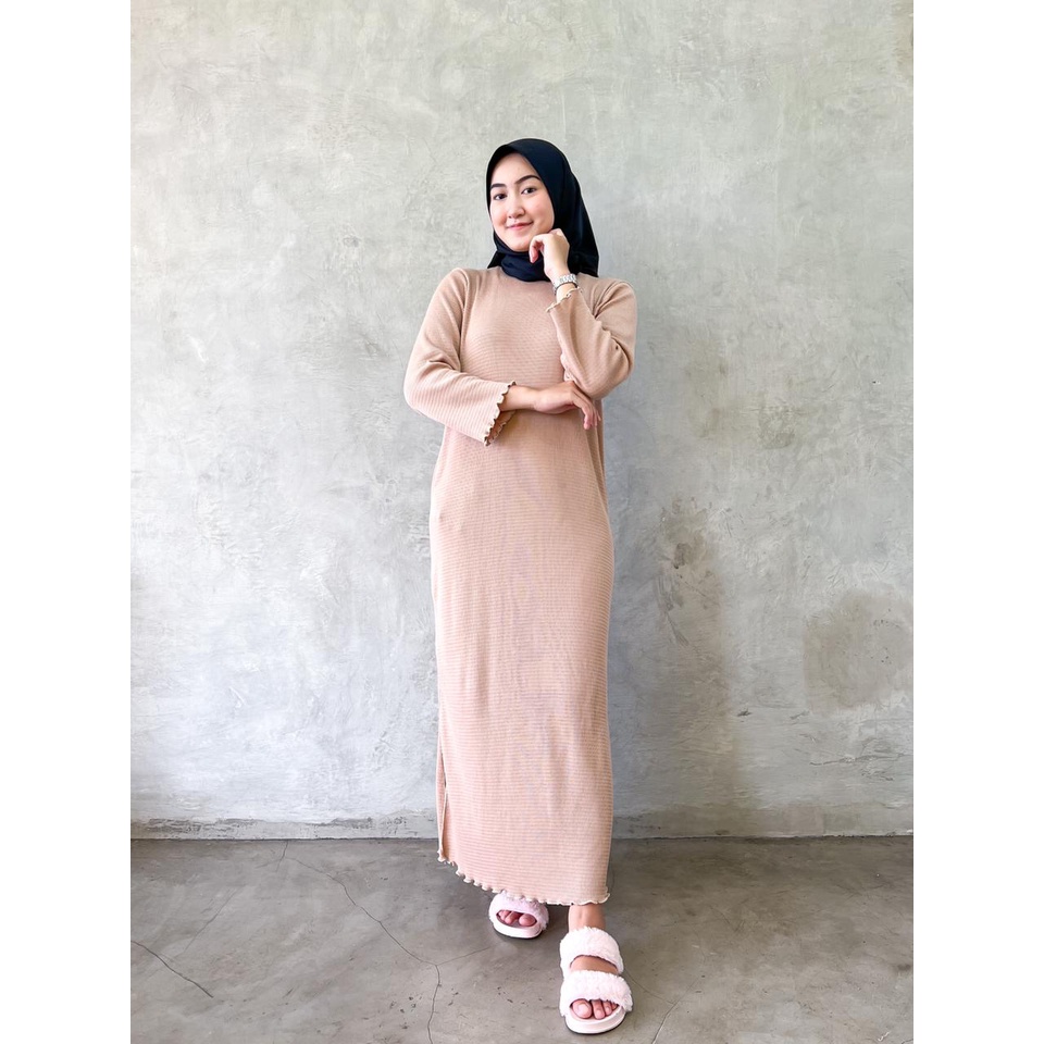 Ruffle Knit Long Dress