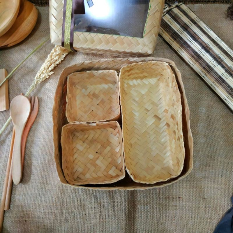 Besek 25cm Sekat 3 Mika Pita Double|Wadah Hampers|Makanan|Tempat Hantaran|Serahan|Saji Nasi|Parcel
